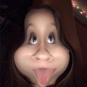 Meet your Posher, Chloe